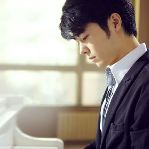 老扒法蓉高潮三次
